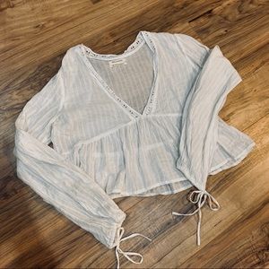 White Urban Outfitters V-Neck Crop Blouse